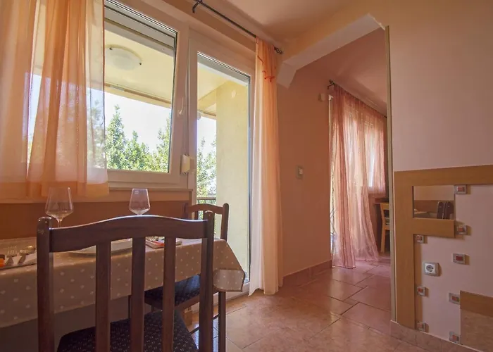 アパート Oaza ドラマリ