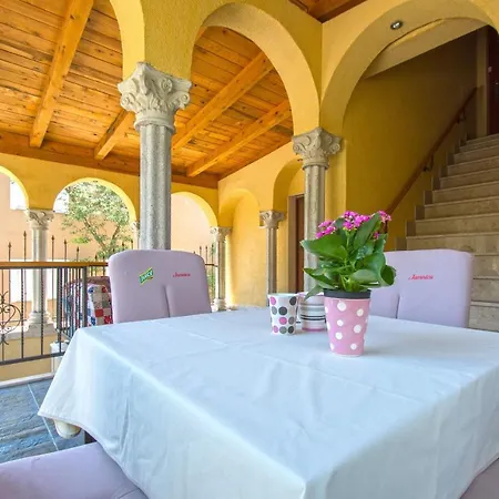 Oaza شقة دْغاماي